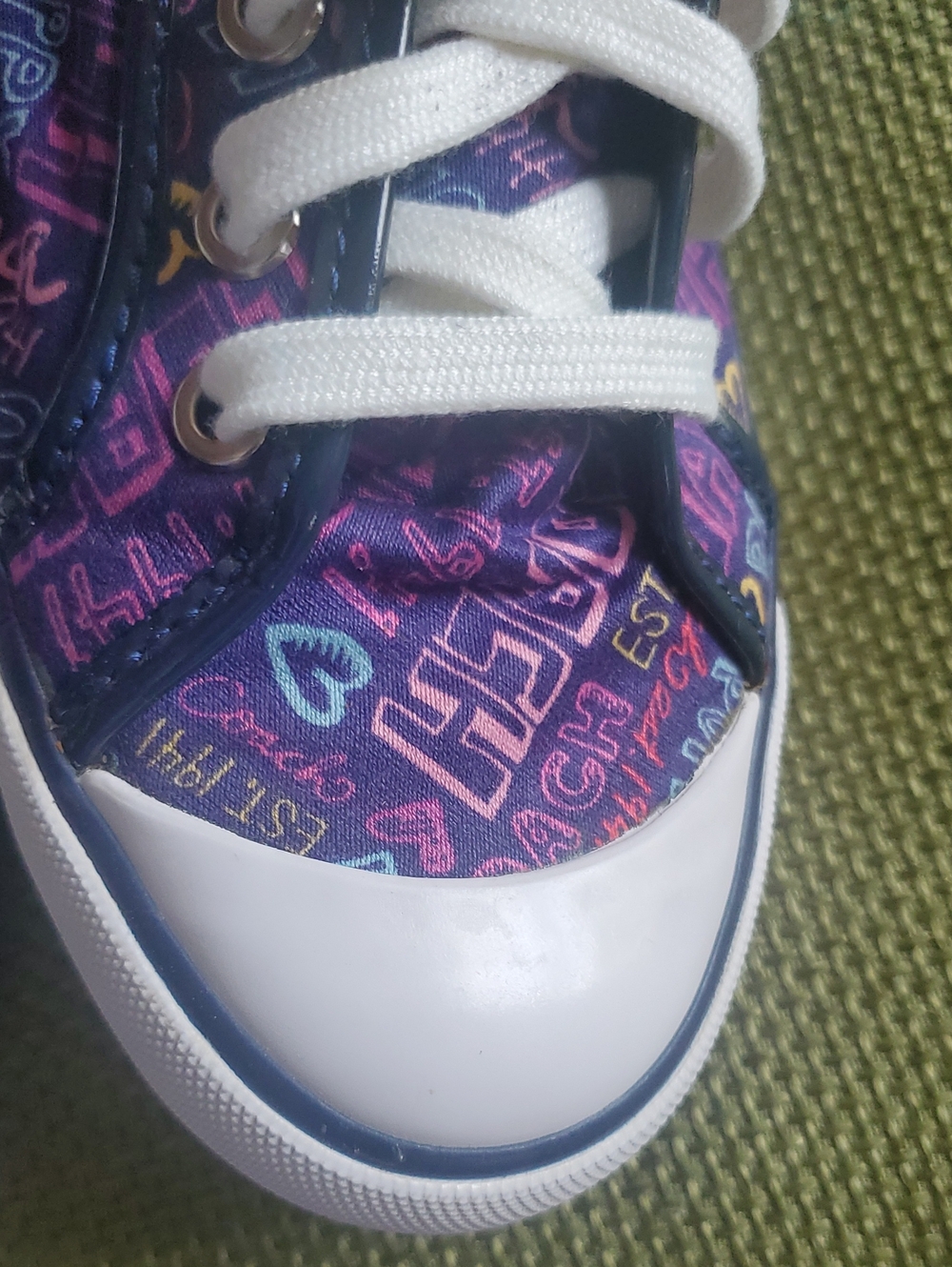 Coach Barrett Poppy Graffiti Love Design Sneakers Size 7B - Picture 11 of 16